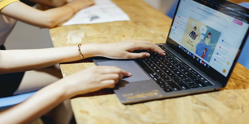 Tuyển Dụng Content Online - Làm Việc Thoải Mái Tại OKVIP 1 OKVIP sẽ ưu tiên những ứng cử viên có kinh nghiệm